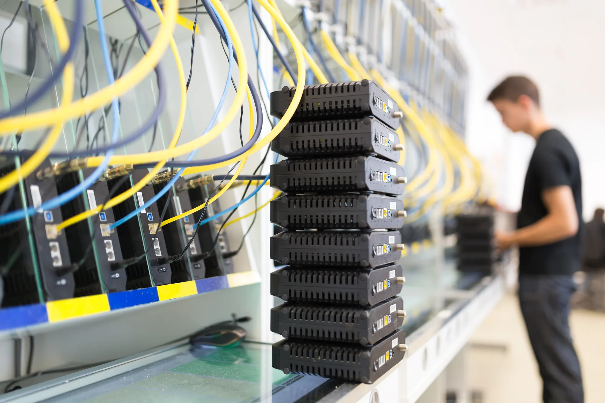 Equipos de red y cableado estructurado